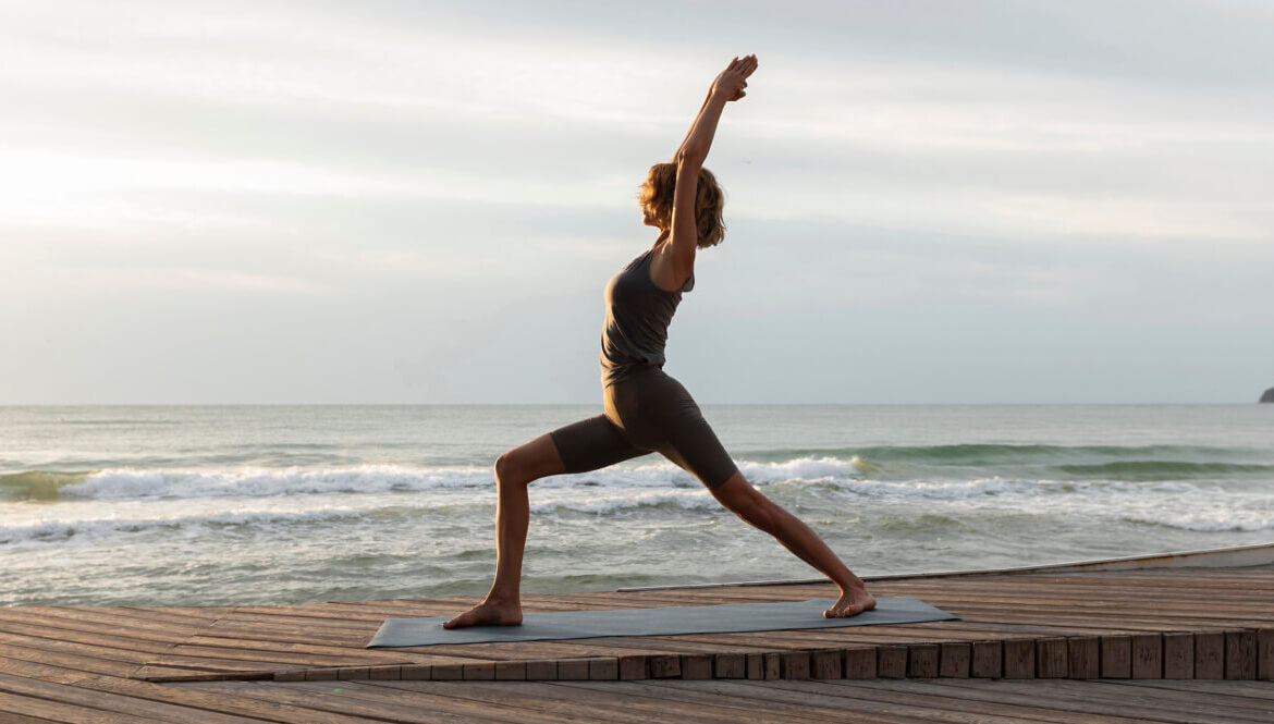 home-yoga-bg-05 home-yoga-bg-05